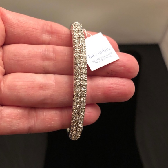 Lia Sophia elegant bangle Bracelet - Picture 3 of 5